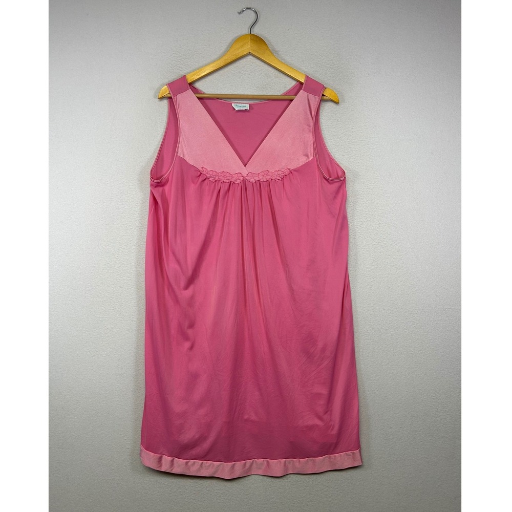 Barbiecore Vintage Vanity Fair Women Large Pink Satin Trim Embroidered Nightgown